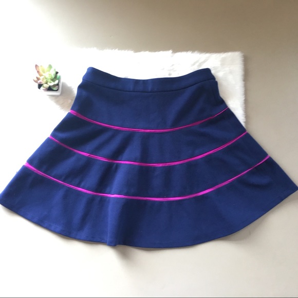 Club Monaco Dresses & Skirts - Club Monaco Summer Navy Pink Striped Skirt
